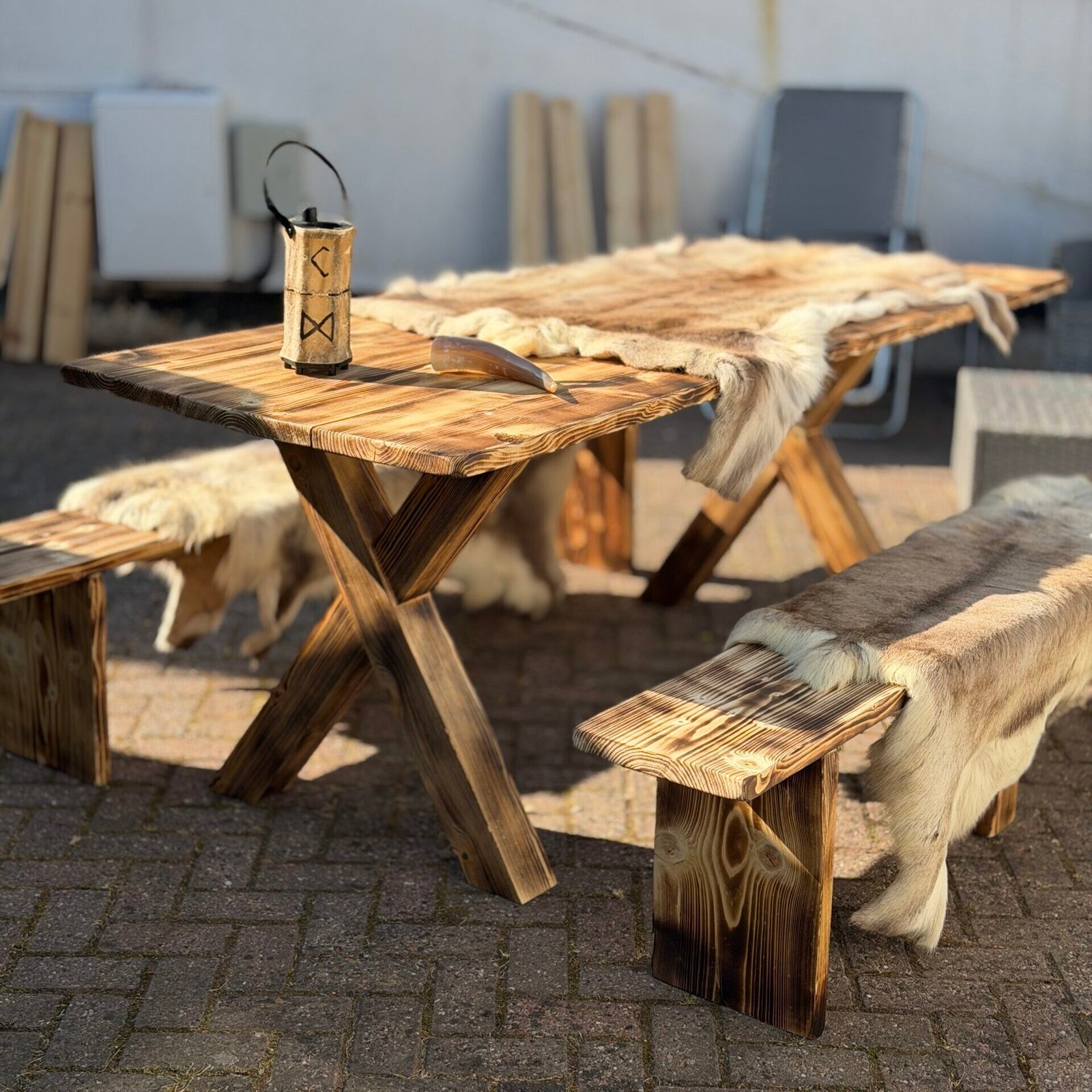 Viking Table